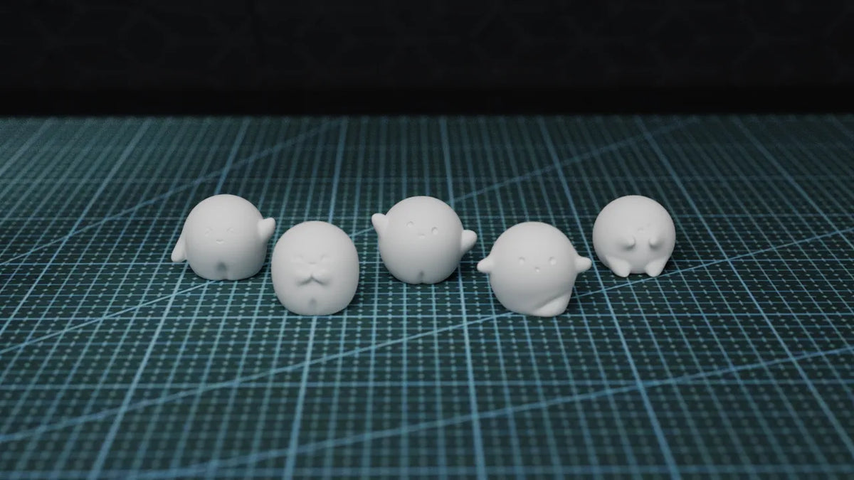 Cinq adorables petits personnages, faciles et rapides à imprimer, en guise d'ornement - Geek Print
