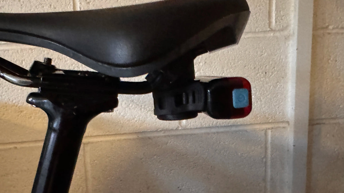 Support de feu arrière de selle de vélo avec support Airtag - Vélo Print
