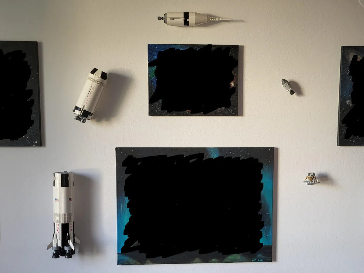 Support mural invisible pour fusée Saturne V en briques - Maquette Print
