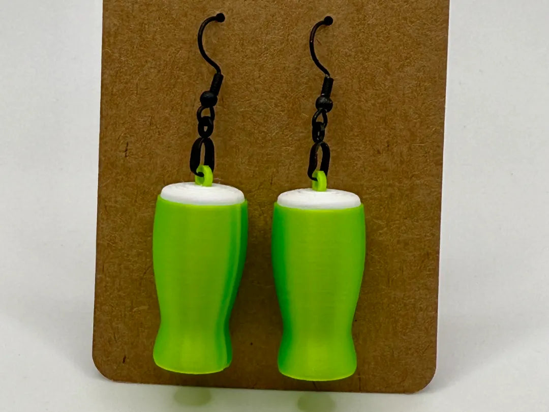 Boucles d'oreilles en forme de verre à bière Guinness pour la Saint Patrick - Fêtes Print
