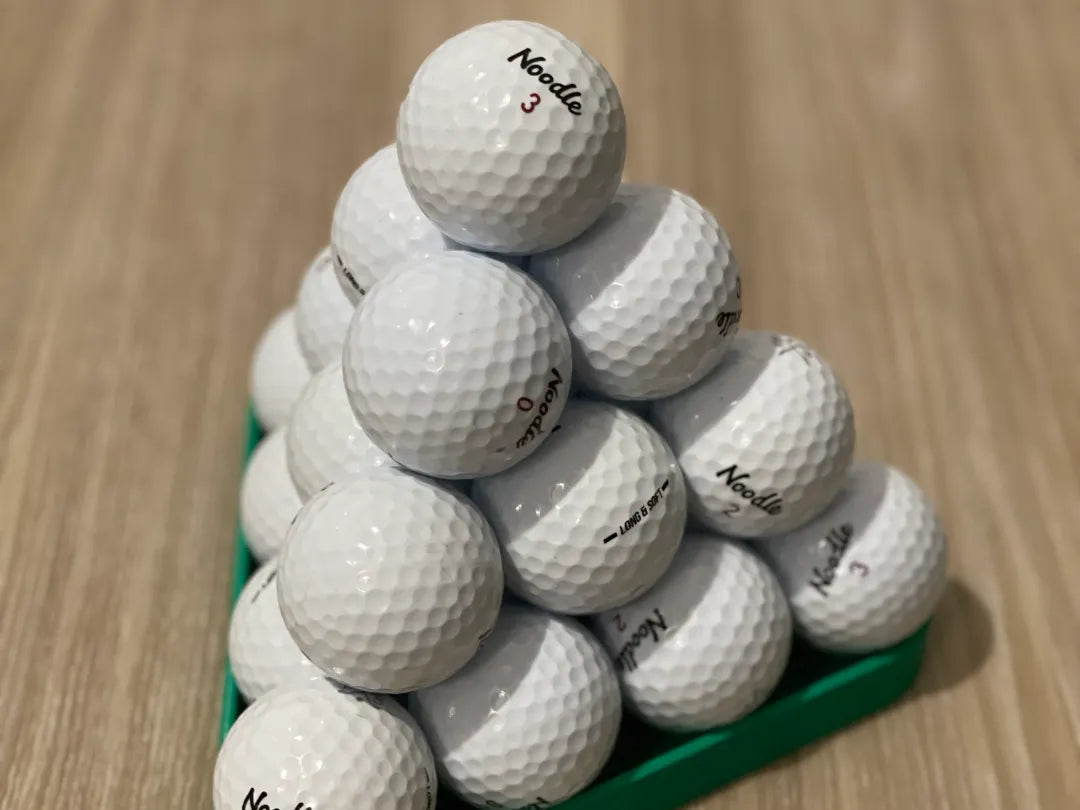 Plateau pyramide de balles de golf - Sport Print