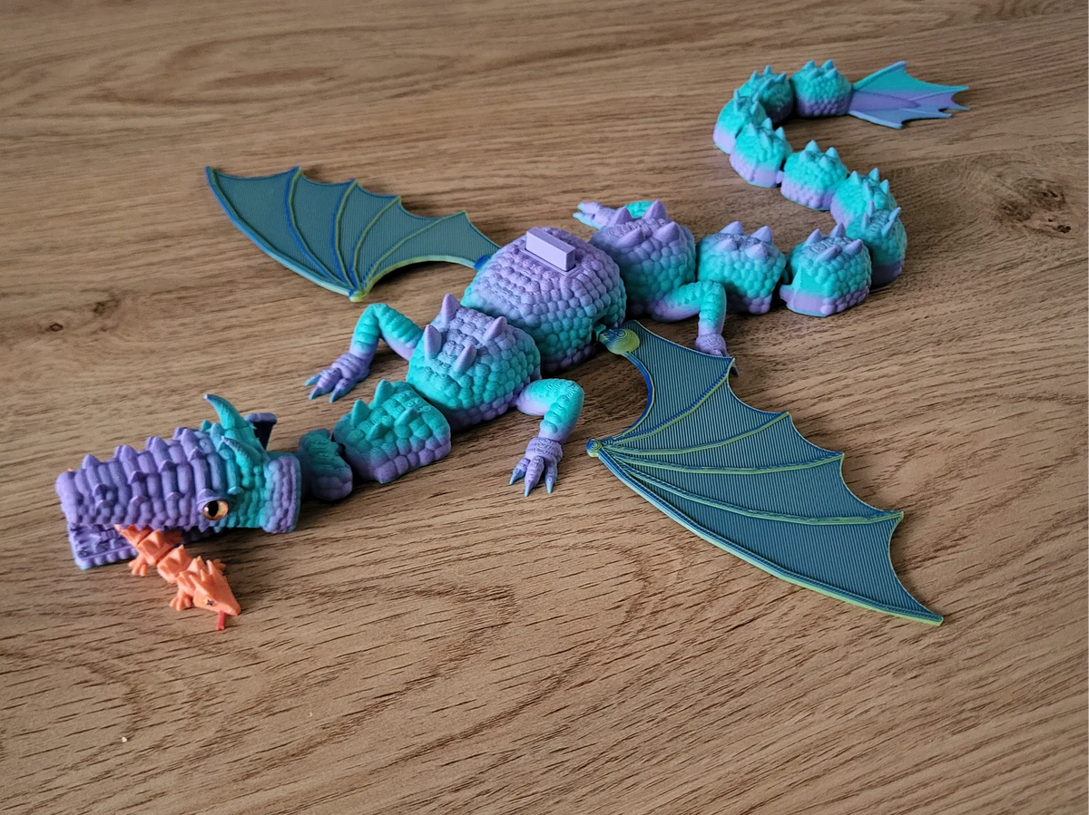 Dragon aux ailes et gueule articulées - Cosplay Print