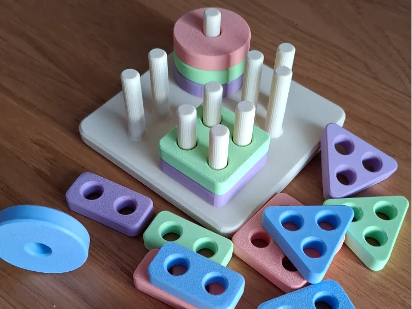Panneau de jeu géométrique à chevilles - Bébé Print