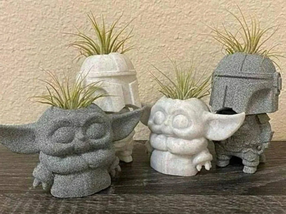Grogu (Bébé Yoda) et Mando, des pots de fleurs stylisés - Geek Print