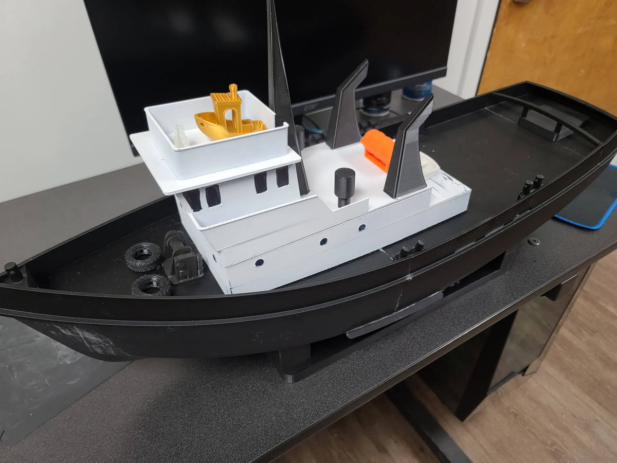 Bateau remorqueur télécommandé imprimable et berceau Samson - Maquette Print