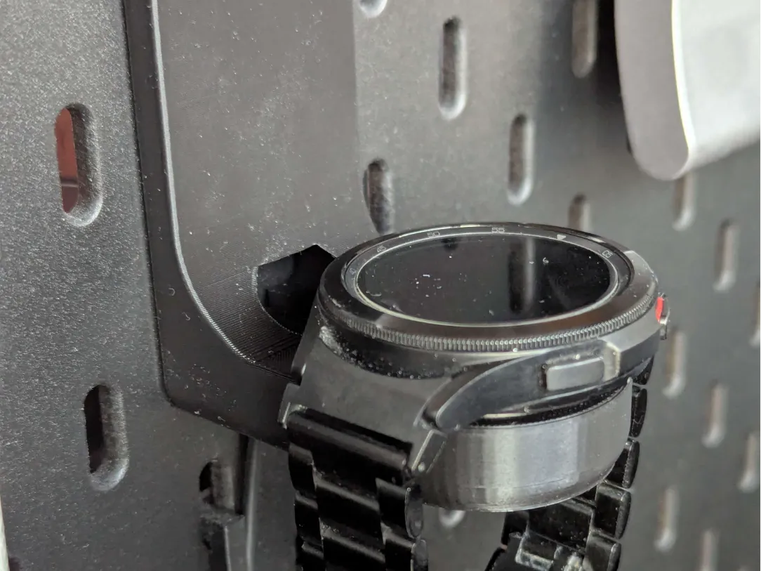 Support de chargeur Samsung Galaxy Watch (4) pour Skadis - Tech Print