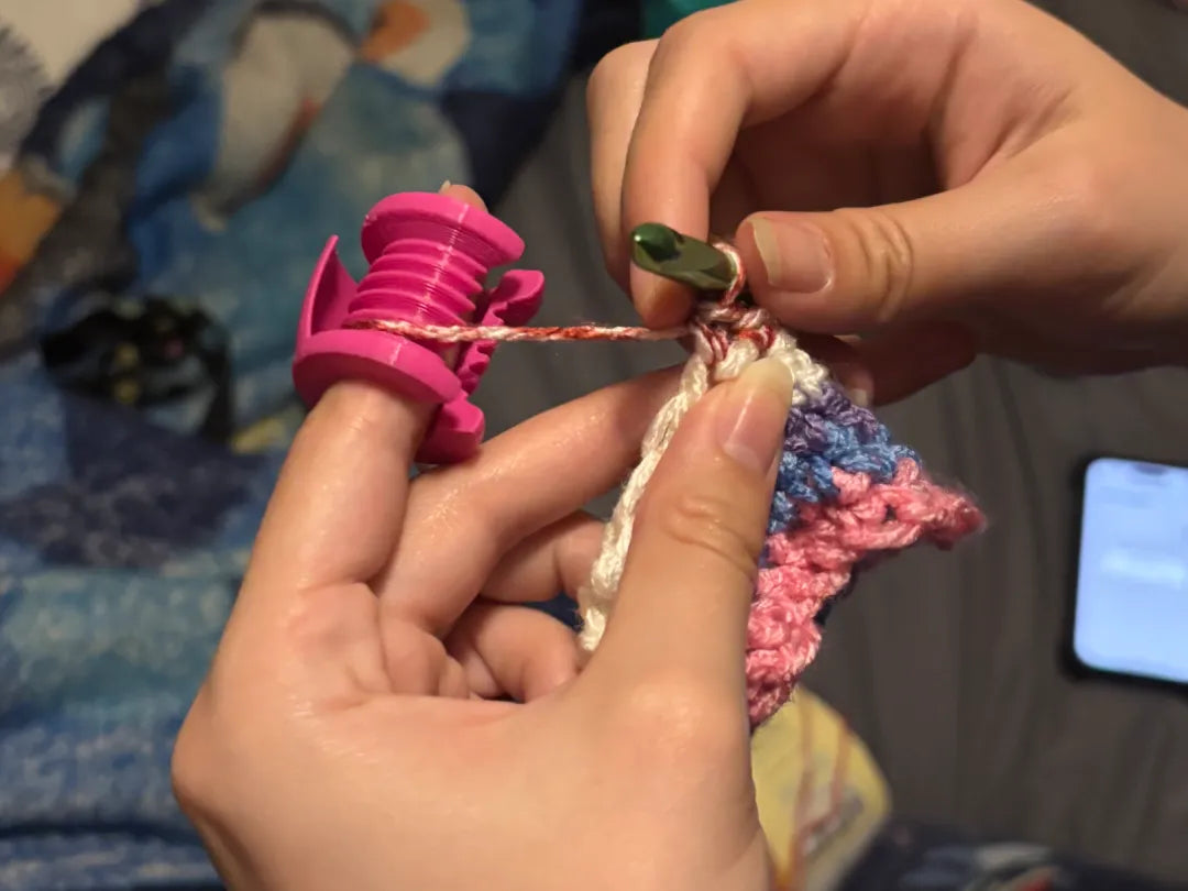 Gant et protège-doigts pour le crochet - Bébé Print