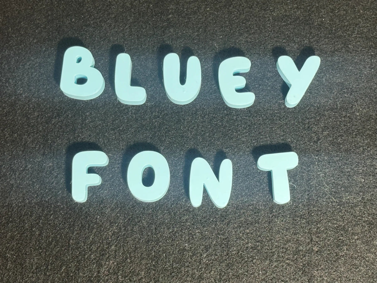Style de police Bluey - Alphabet et chiffres complets - Art Print