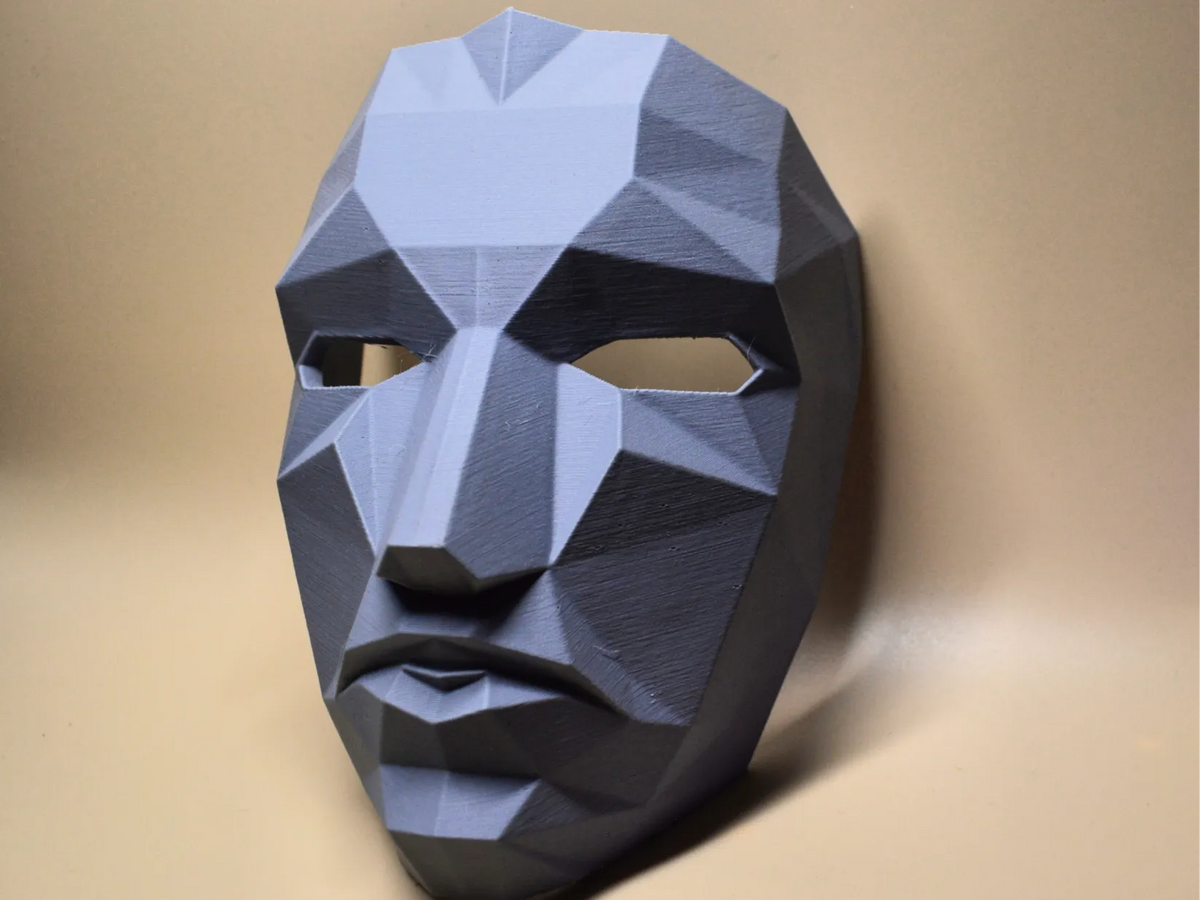 Masque de l'Homme en Noir de Squid Game – modèle 2 - Geek Print