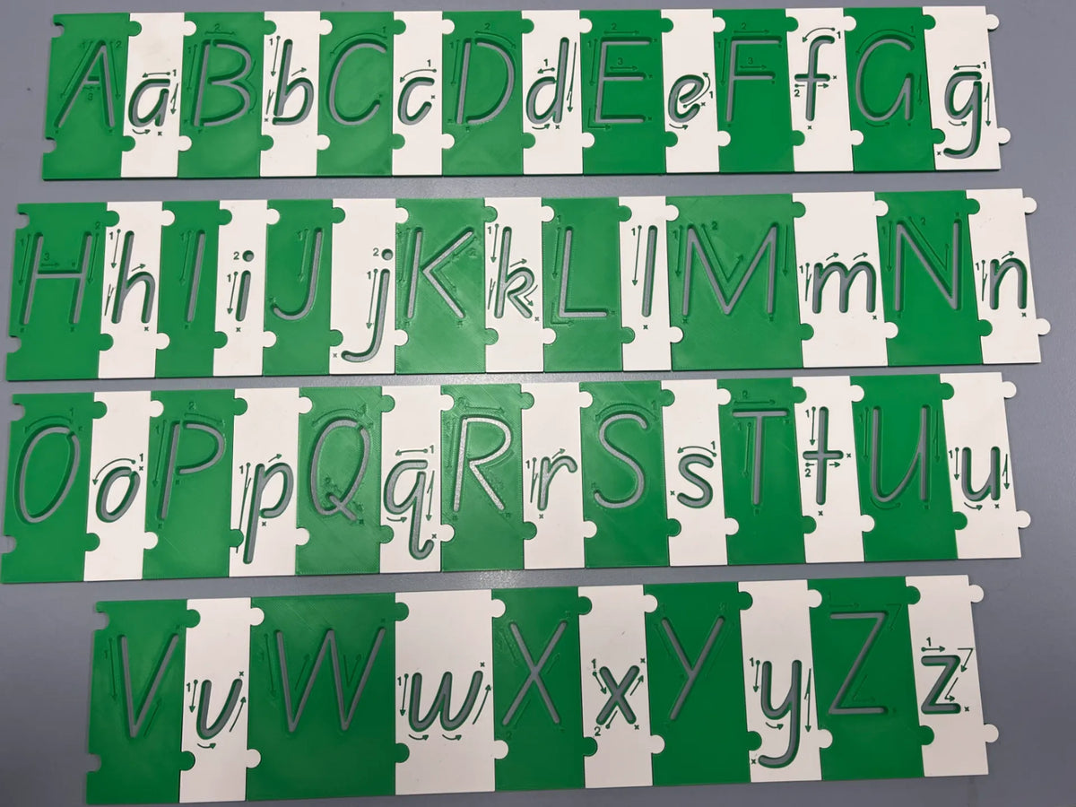 Pochoirs de puzzle alphabétiques pour la formation des lettres - Art Print