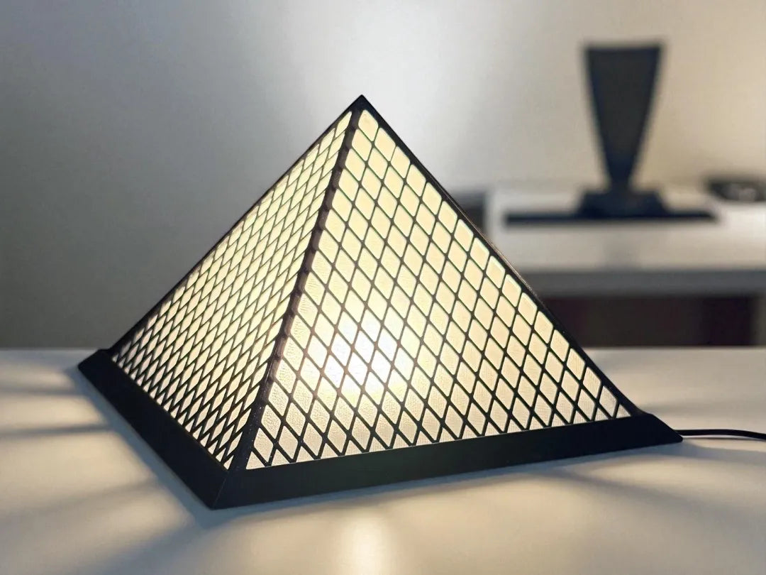 Lampe Pyramide du Louvre - Voyage Print