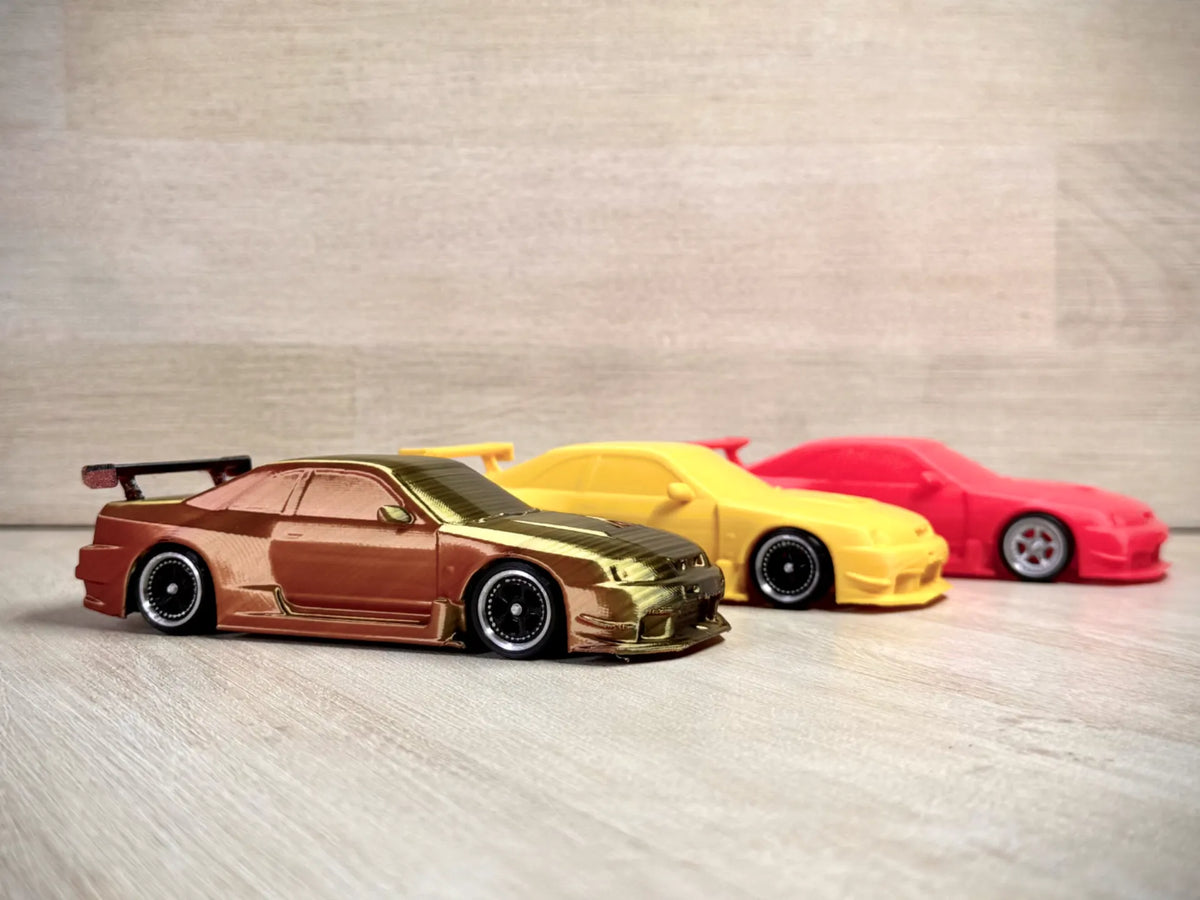 Nissan R33 GT-R LM Race Car - Modèle de voiture - Auto Print