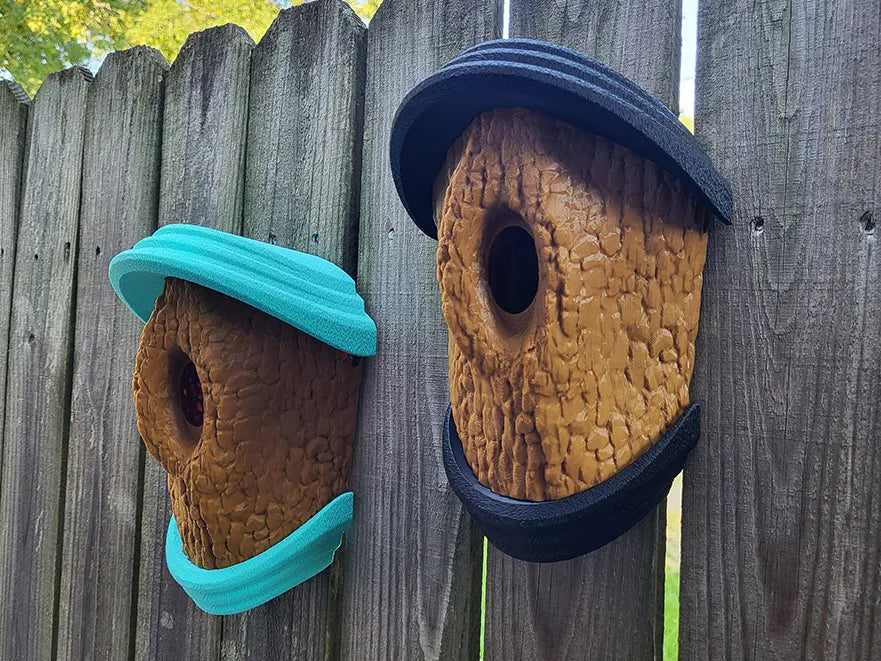 Niche à oiseaux moderne en nœud d'arbre - Outdoor Print