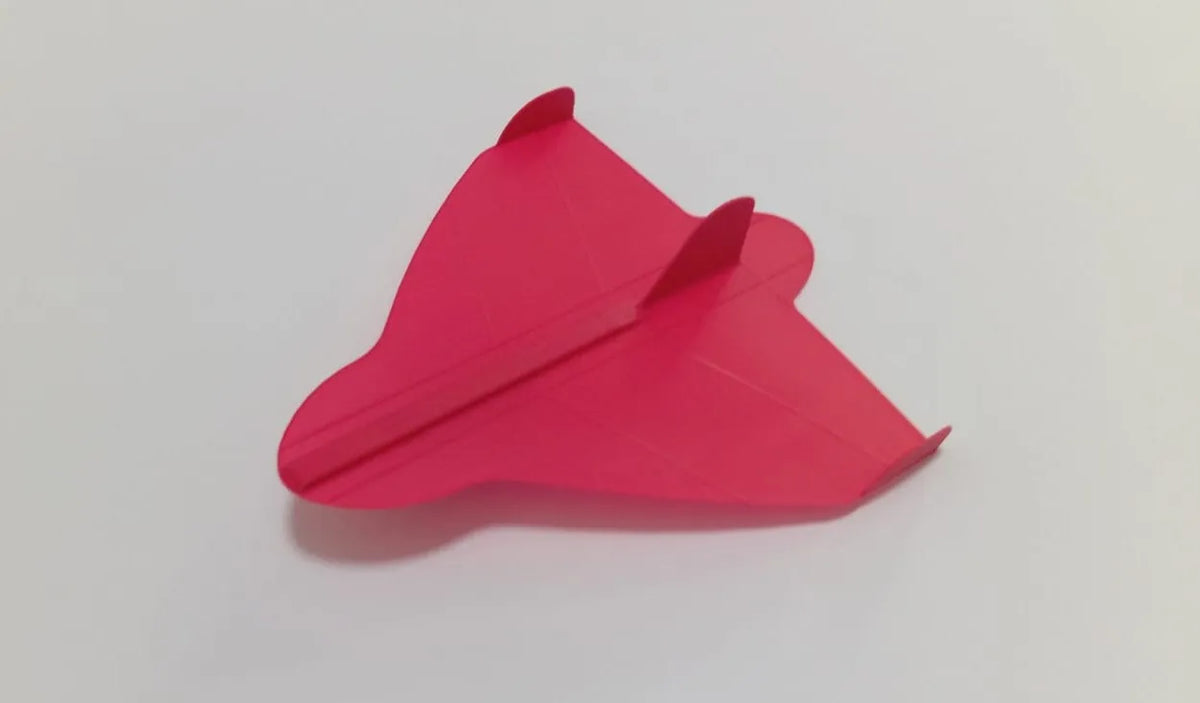 Puissant lanceur d'avions avec 3 avions - Maquette Print