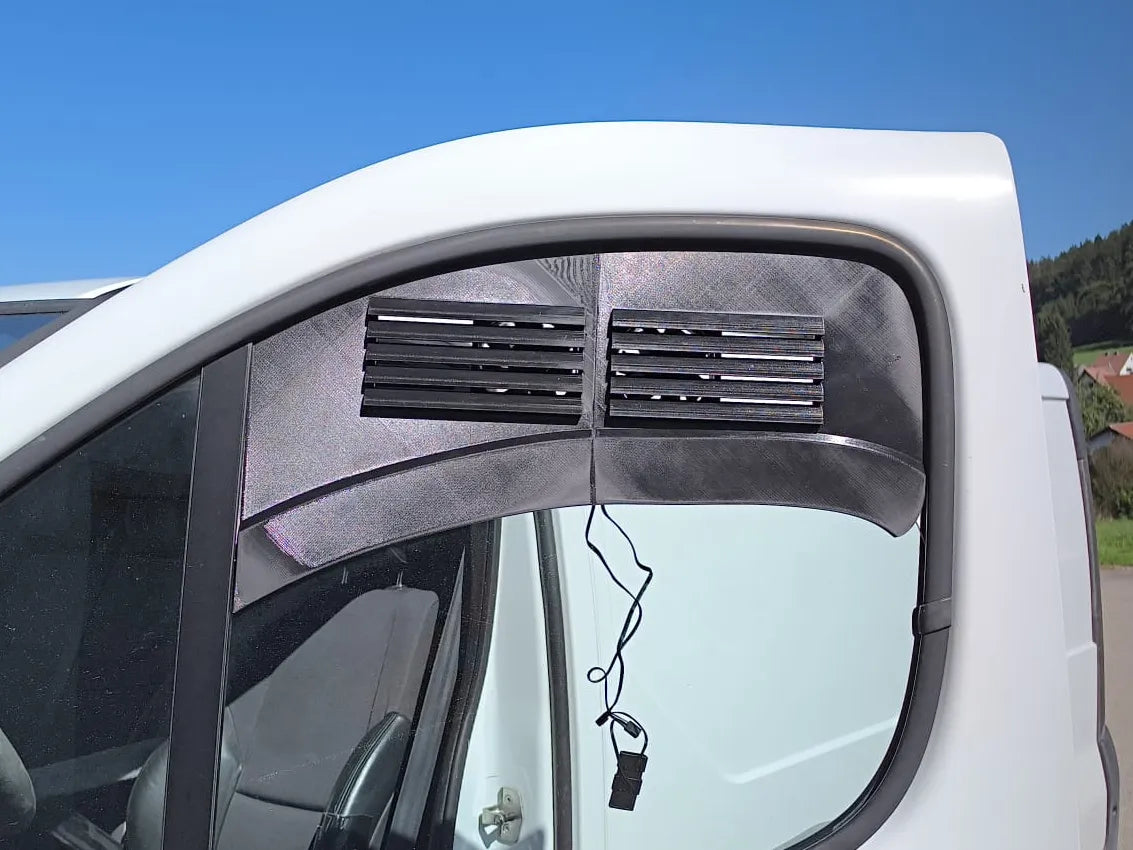 Opel Vivaro A / Renault Traffic 2 Ventilation de camping-car - Outdoor Print