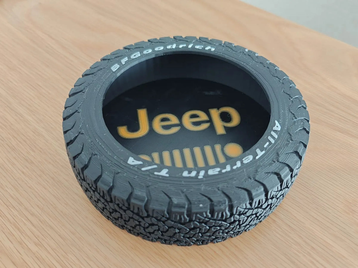 Vide-poches avec logo Jeep sur pneu BFGoodrich - Auto Print