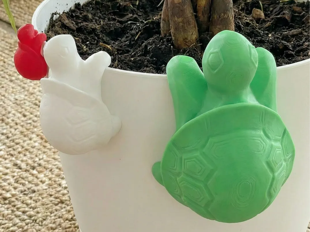 Mignonne tortue grimpante décoration à suspendre pour pot de fleurs - Outdoor Print