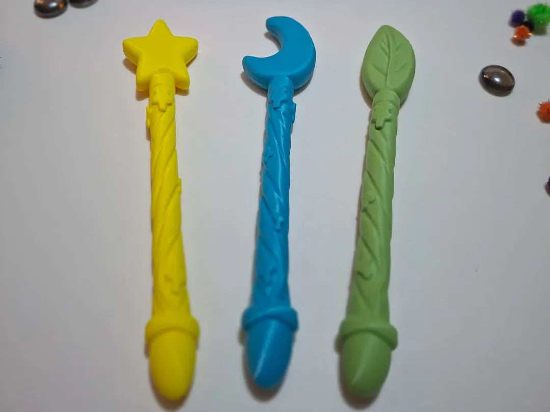 Les Baguettes Enchantées - Feuille, Lune et Étoile - Cosplay Print