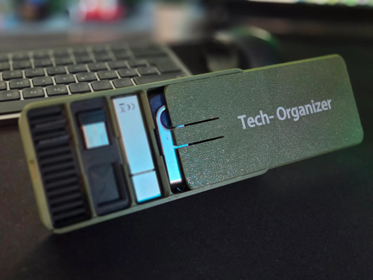 Étui coulissant Tech (USB, micro SD, dongles et plus) - Voyage Print