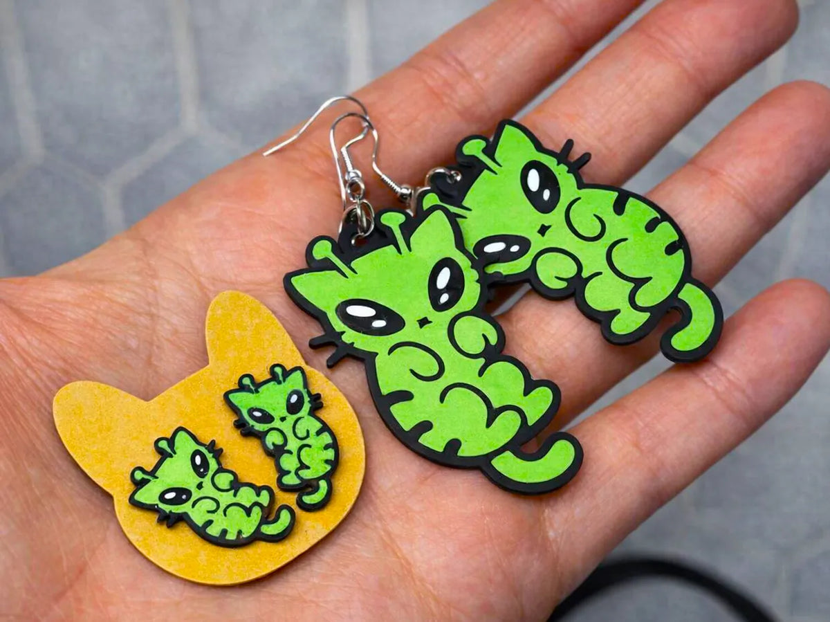 Boucles d'oreilles chaton extraterrestre pendantes et clous - Bijoux Print