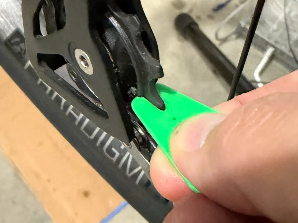 Nettoyeur de galets de dérailleur pour chaîne 12 vitesses - Vélo Print