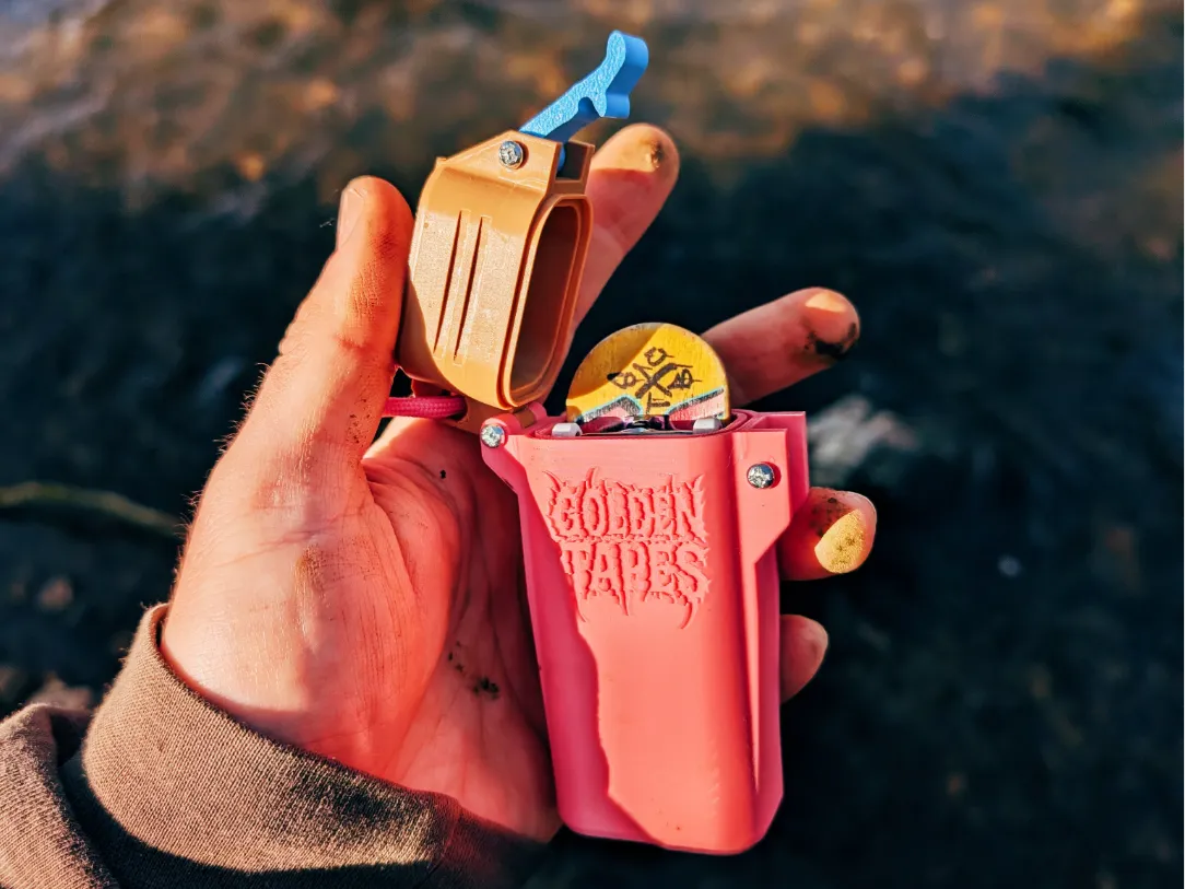 "Plop Box" - Étui de transport pour fingerboard / Jouet anti-stress - Outdoor Print